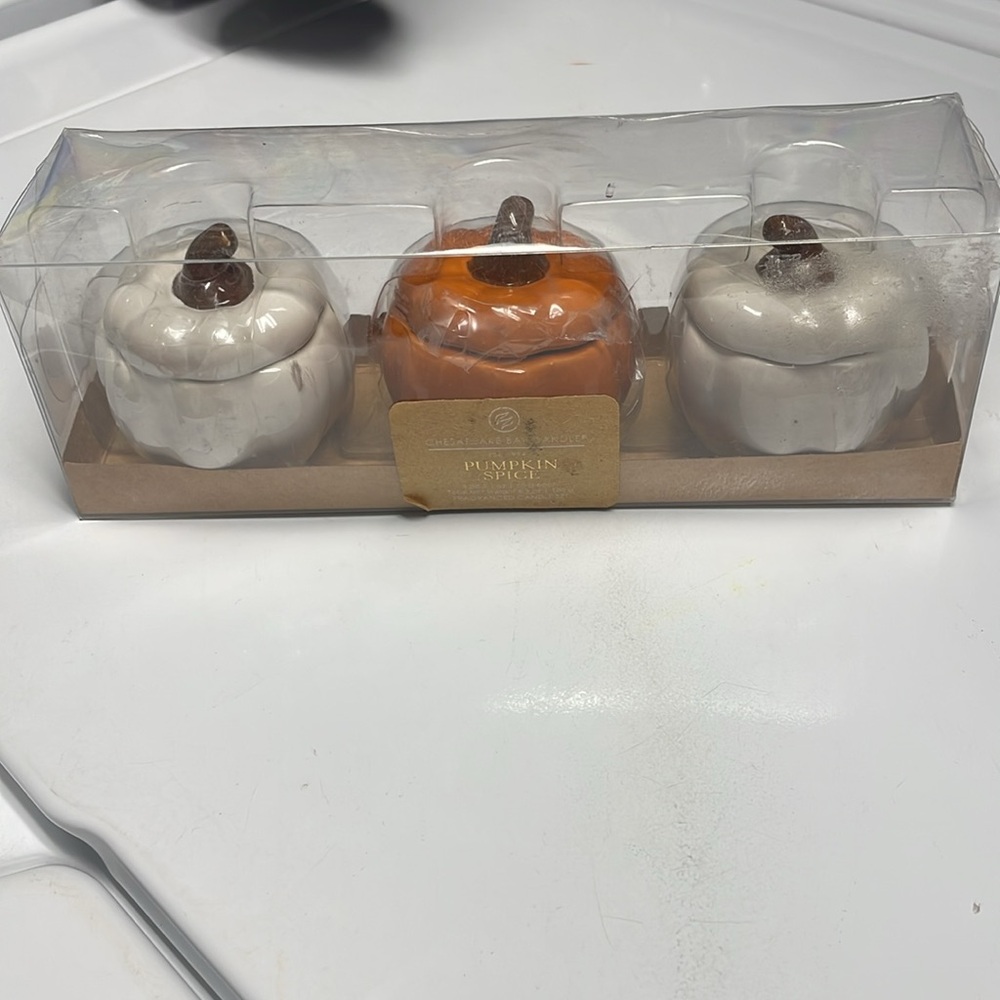 Chesapeake Bay Candle 3pc Pumpkin Spice Candle Set. - Picture 7 of 7